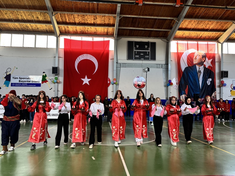 19 Mayıs'ın 107. Yılı Arapgir’de Coşkuyla Kutlandı