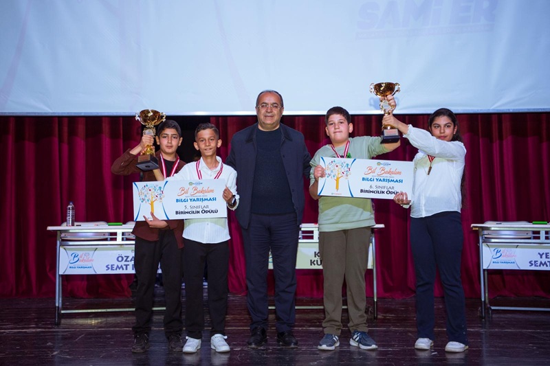  Bilgi Yarışmasında Dereceye Giren Öğrenciler Ödüllendirildi