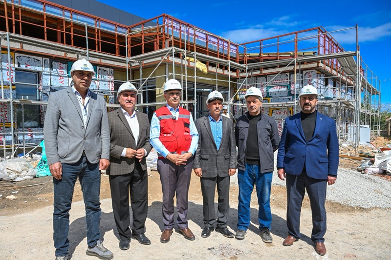 Başkan Er, Kiltepe ve Çarmuzu Spor Kompleksini İnceledi 