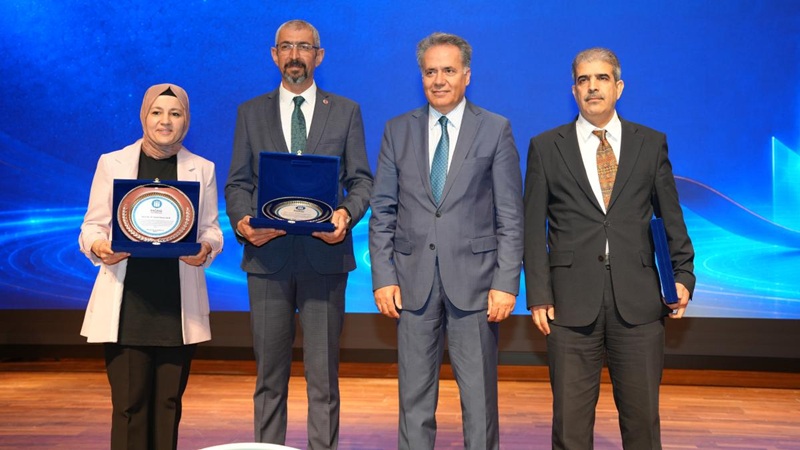 Prof. Dr. Ali Adnan Hayaloğlu’na İnönü Üniversitesi’nden Başari Ödülü