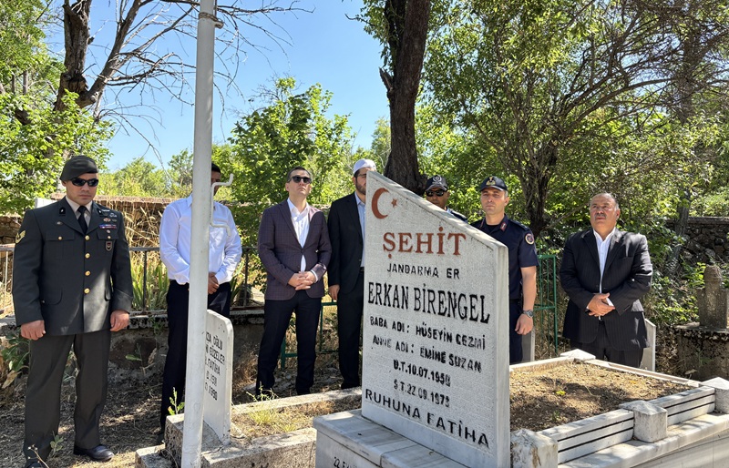 15 Temmuz Demokrasi ve Millî Birlik Günü’nde Şehitlerimiz Rahmet ve Minnetle Yâd Edildi