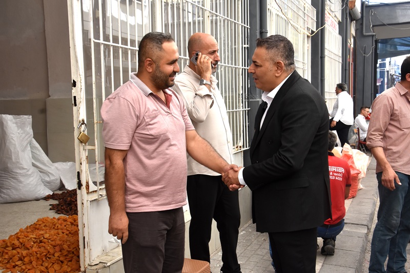 Başkan Sadıkoğlu: “Kayısıda herkes kazanmalı”