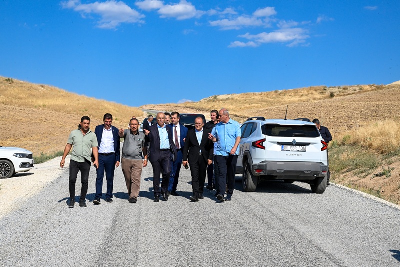 Büyükşehir, Yazıhan'da Yol Standardını Yükseltti