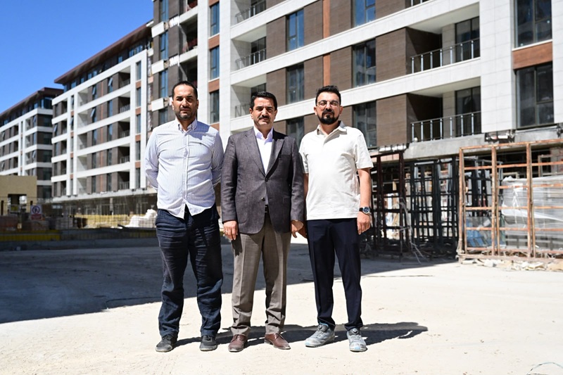 Başkan Taşkın, Eski Hal Binası Alanındakı Projeyi İnceledi