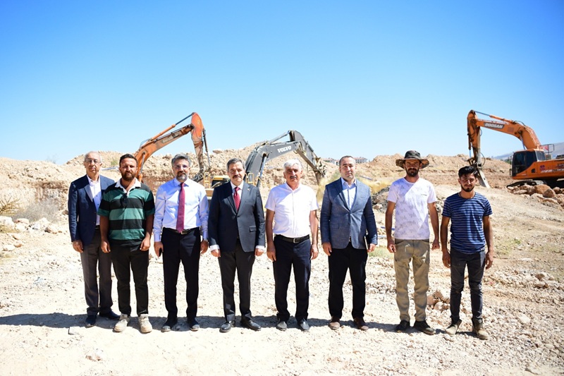 Merkezi Kütüphane ve Kampüs Meydanı İçin Çalışmalar Başladı
